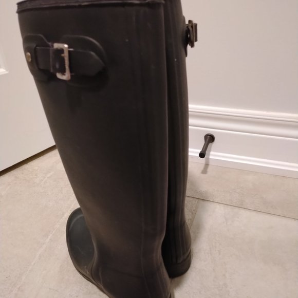 Women's Hunter Black Rain Boots US 5 - Picture 3 of 5